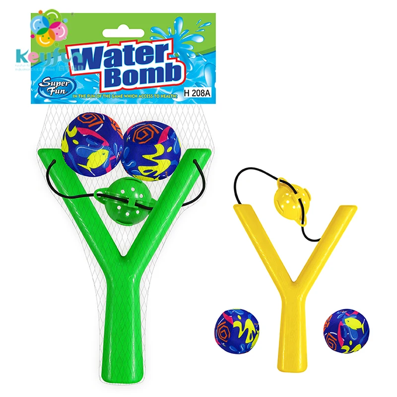 Factory direct sale outdoor hunting slingshot with water splash bomb ball plastic slingshot launcher shooting toys catapult