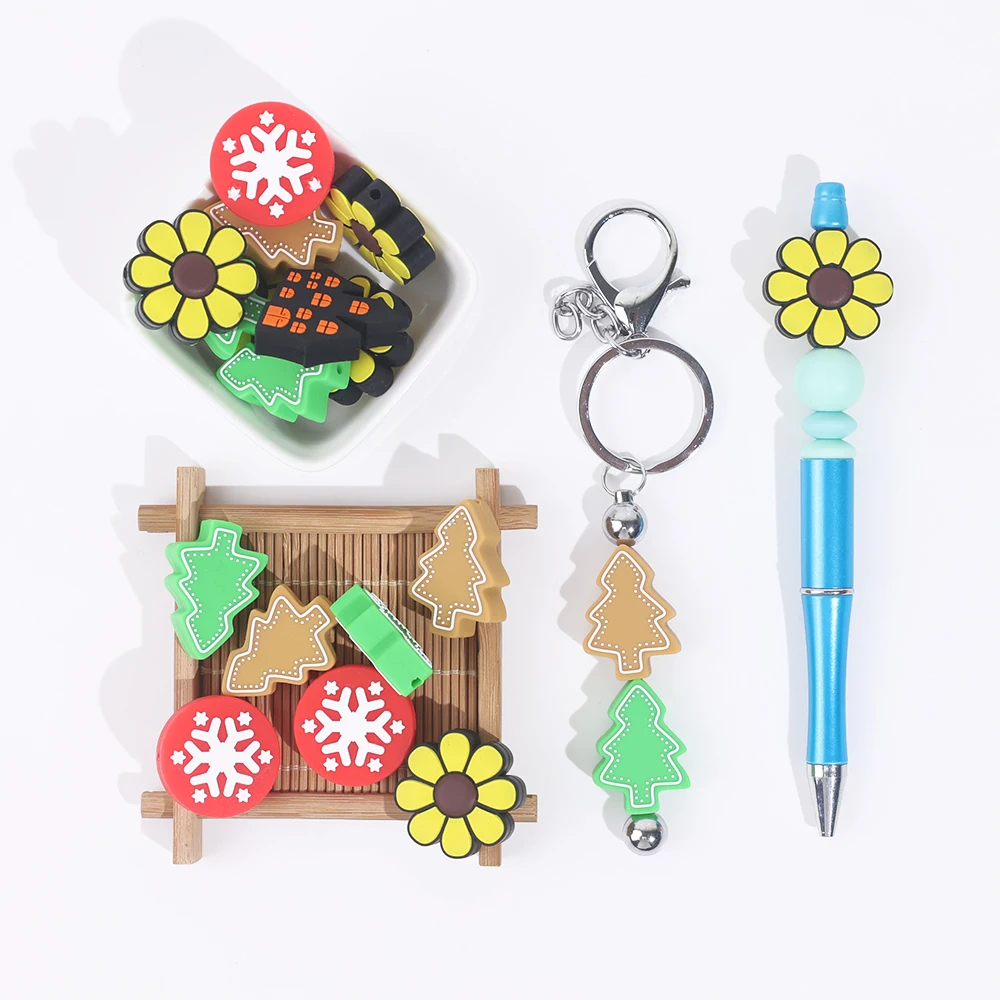 Custom Diy Keychain Bracelet Jewelry Wholesale Christmas Baby Teething Silicone Beads Bpa Free Christmas Festival Focal Beads