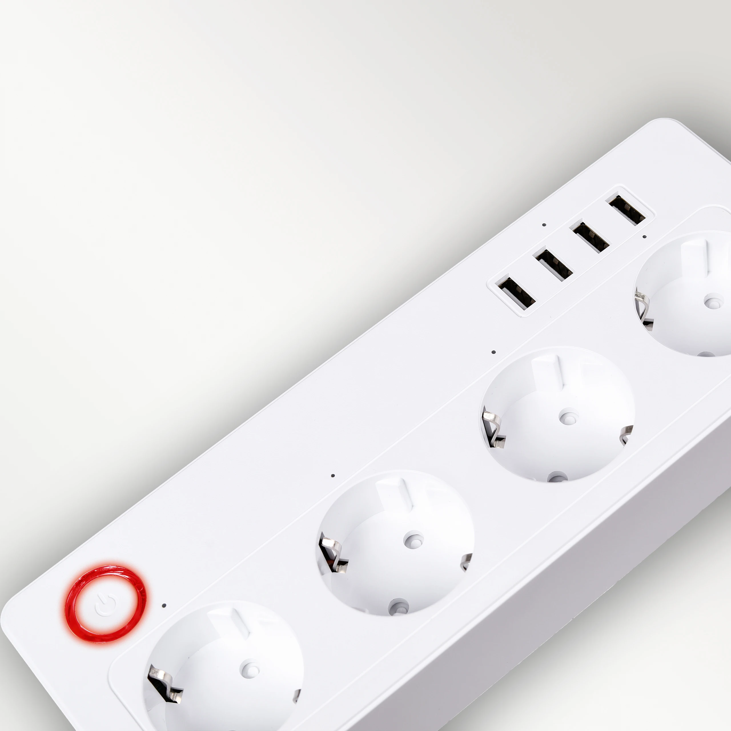 Hot Sell EU Smart Wifi LED Light Plug WiFi Smart Home Power Strip Surge Protector with 4 AC Outlets and 4 USB Ports