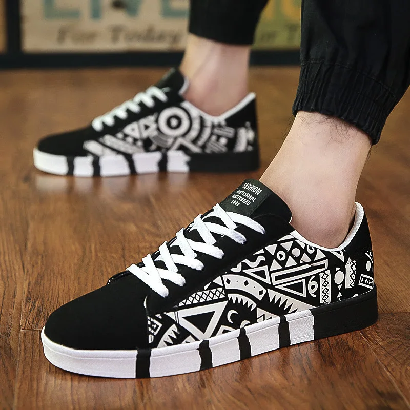 Hot Sale Wholesale Custom Printed Classic Lace Up Black Vulcanized Flat Low Cut Slip On Blank Sneakers Casual Men Canvas Shoes