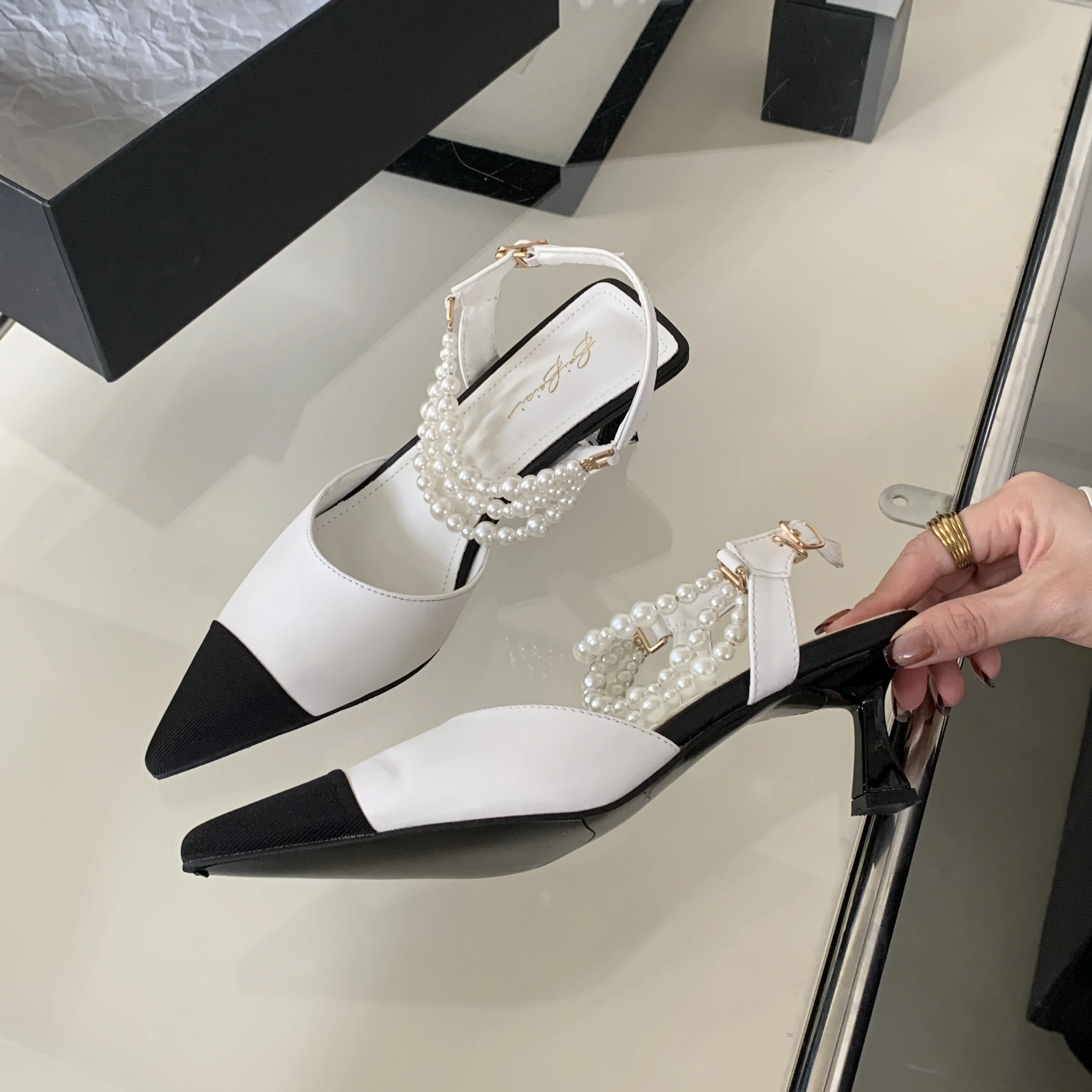 wholesale italy women wedding shoes pearl pointed luxury fashion slingback shoes middle heel comfort ankle white ladies sandal