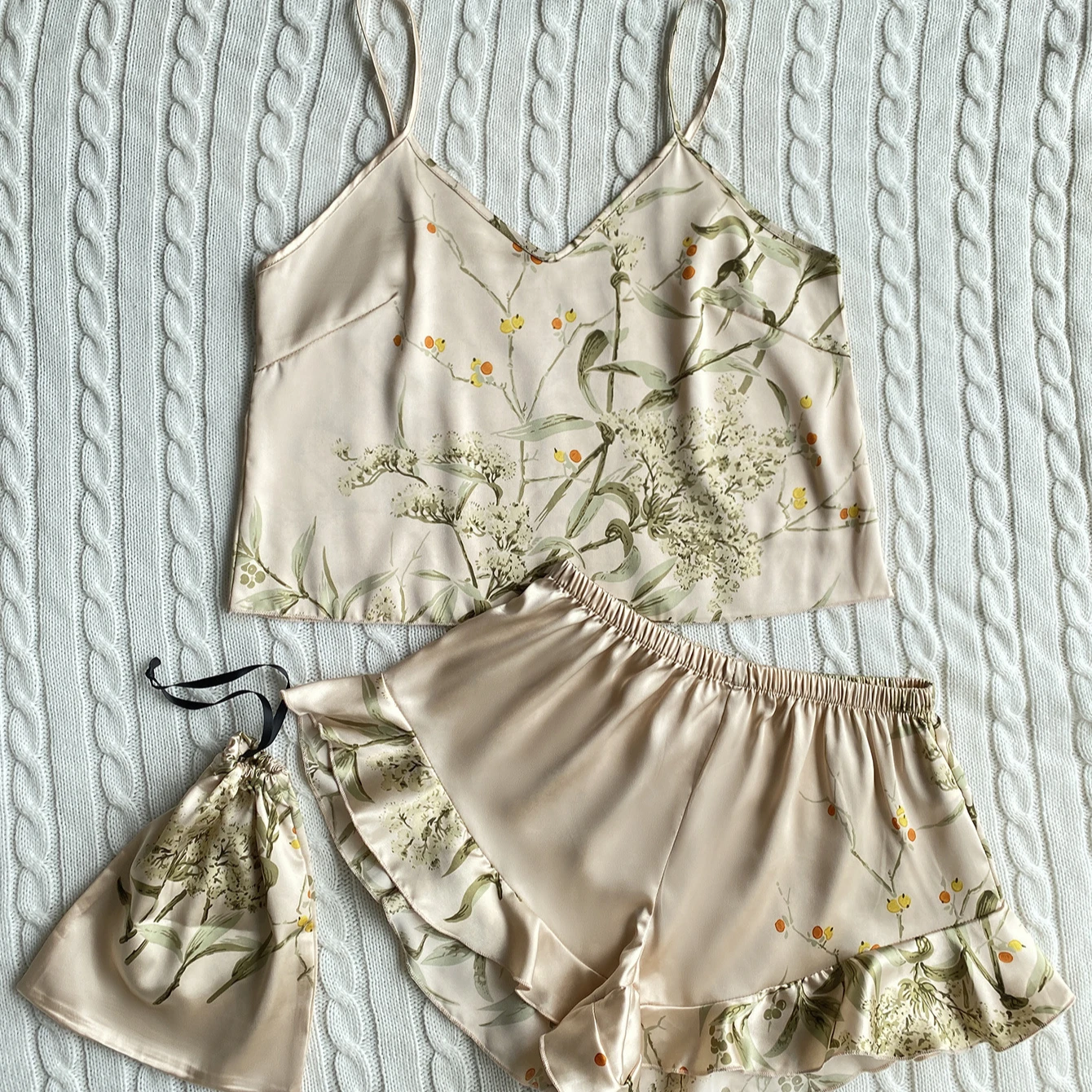 Women sleep wear silk satin shorts and suspender top pajamas with storage bag set