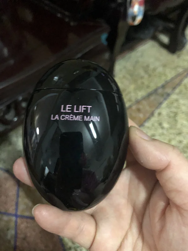 50ml Hand Cream LA CREME MAIN Smooth Soften Brighten Creams 1.7fl.oz LE LIFT Hands Treatment Protect Lotion Skin care Hands care