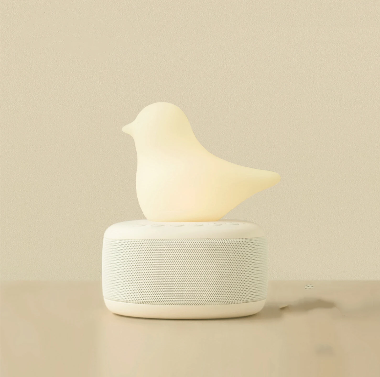 ( Low MOQ ) 2022 New Night Light Bedside Lamp Wireless Speaker Portable LED Light Music Mini Speaker