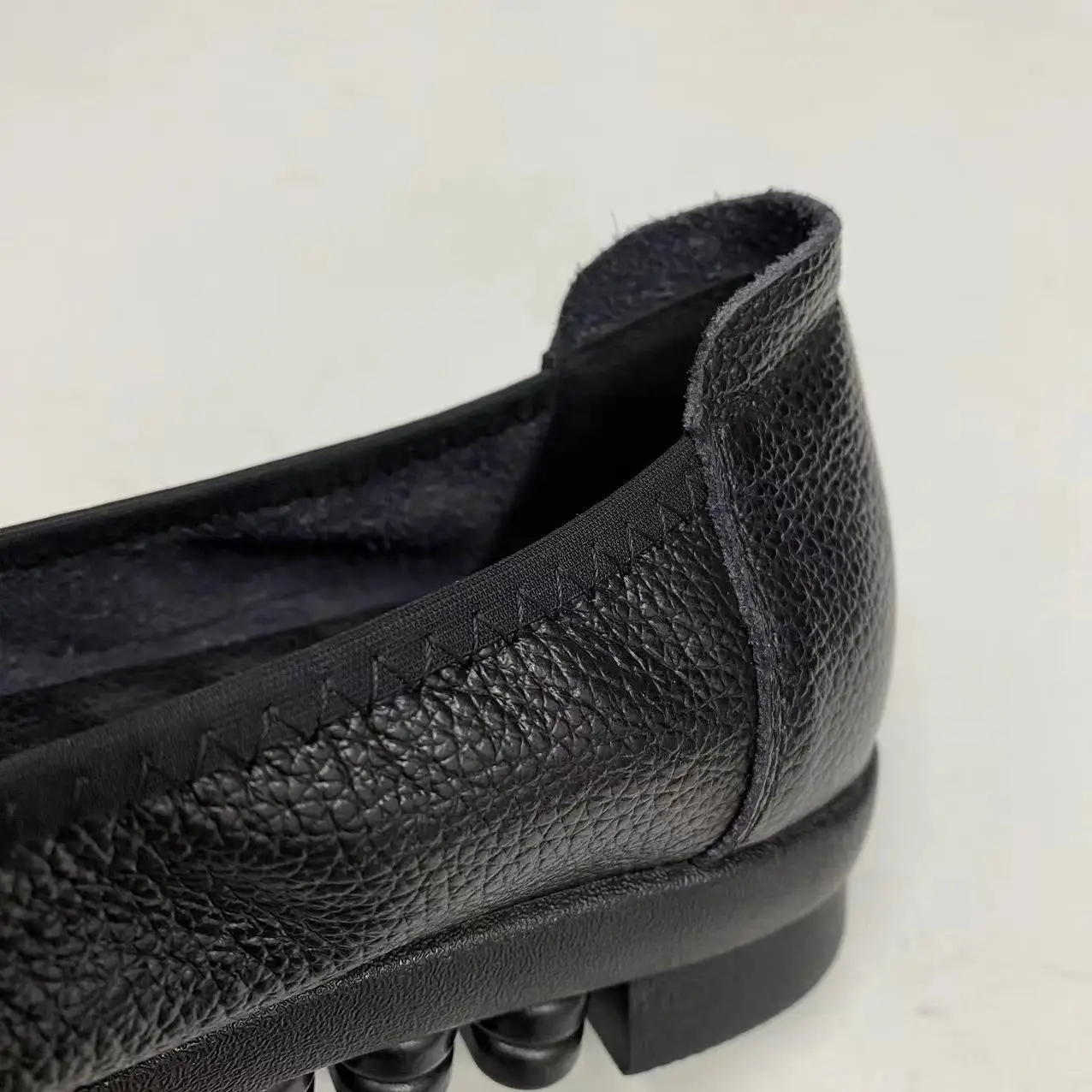 Second layer cow leather Women flat 2cm shoe comfort lady loafers round toe boat driving shoes customize logo plus size