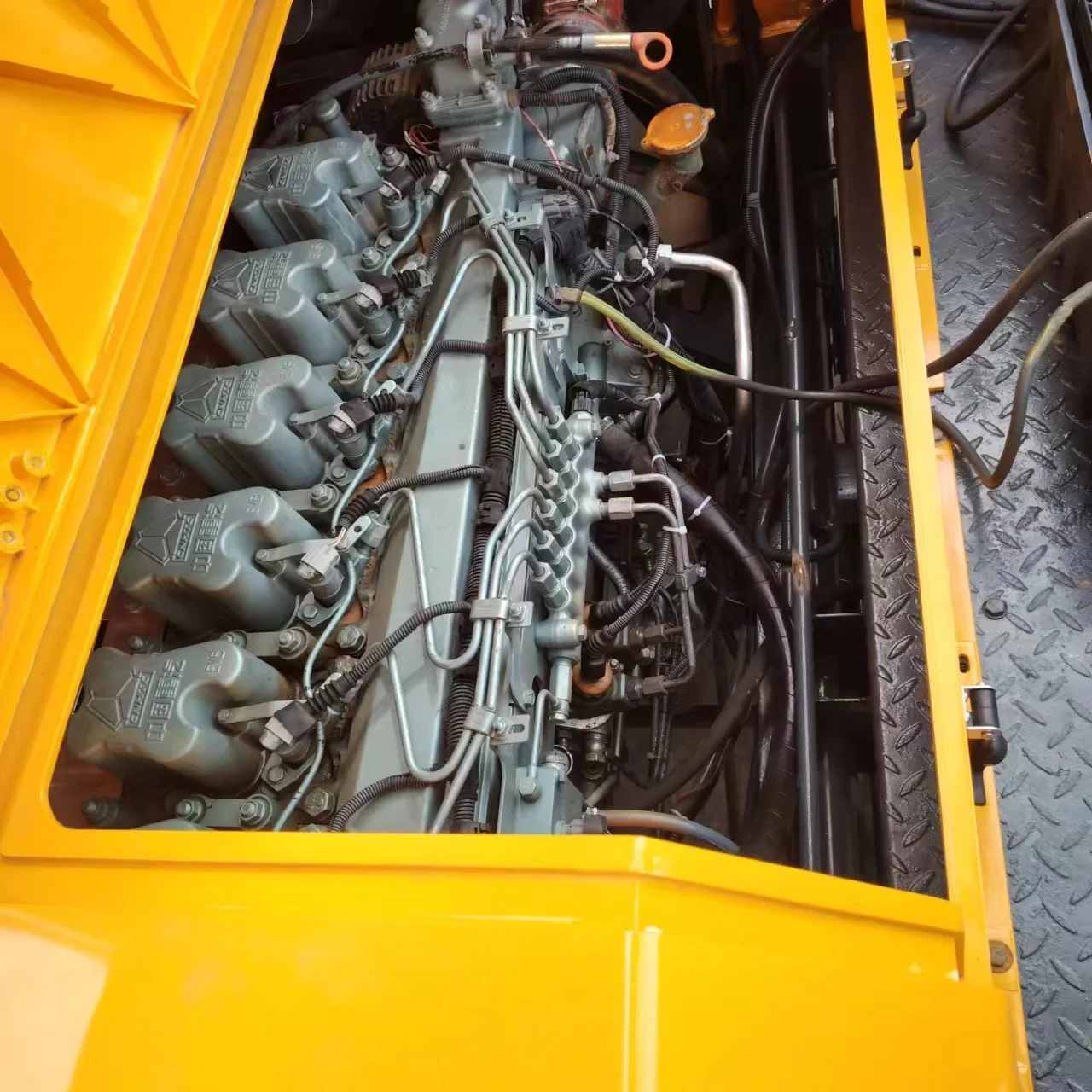 Новейшая Рекламная цена подержанного автокрана 25 тонн 50 55 100 мобильный кран б/у