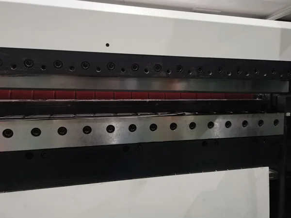 Non Woven Fabric Roll To Sheets Cutting Slitting Machine For Medical Equipment Sterilization Wrapper