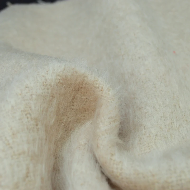 Ready to ship  62% alpaca 27% wool 830 g/m woolen boucle fabric for winter