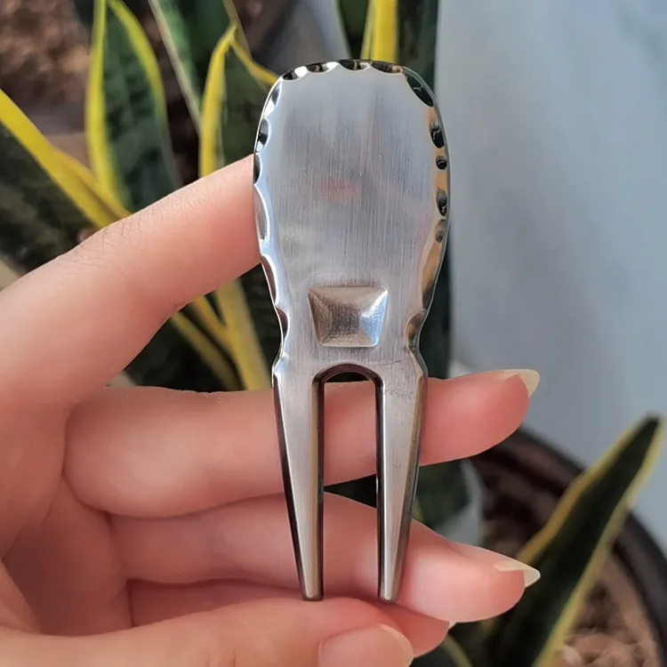 New Arrival Metal Handmade Forged Pitchfork Repairer Custom Brass Copper Golf Divot Repair Tool