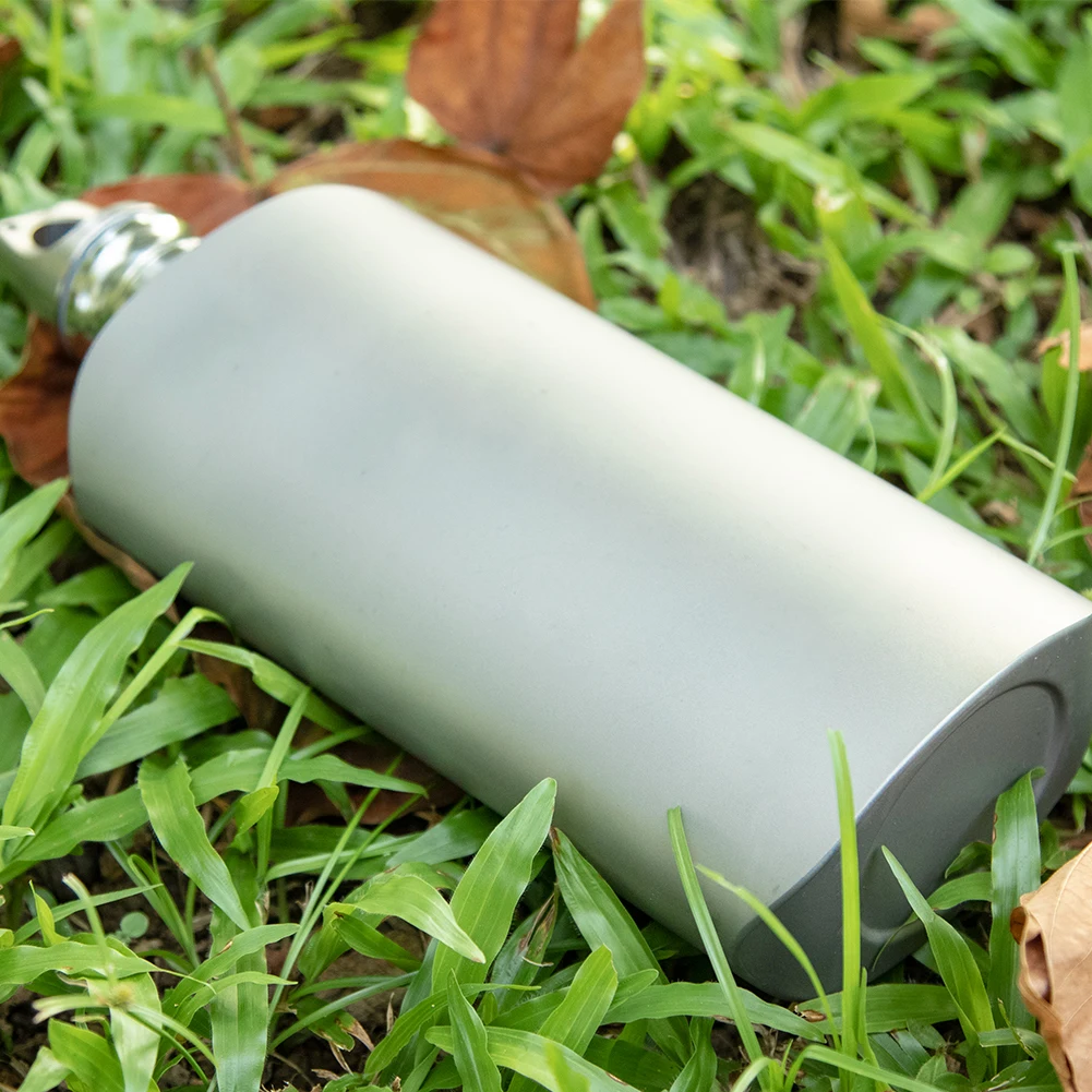 Titanium bottle portable survival outdoor 800ml eco-friendly camping hiking titanium curved drinkware bottle with lid