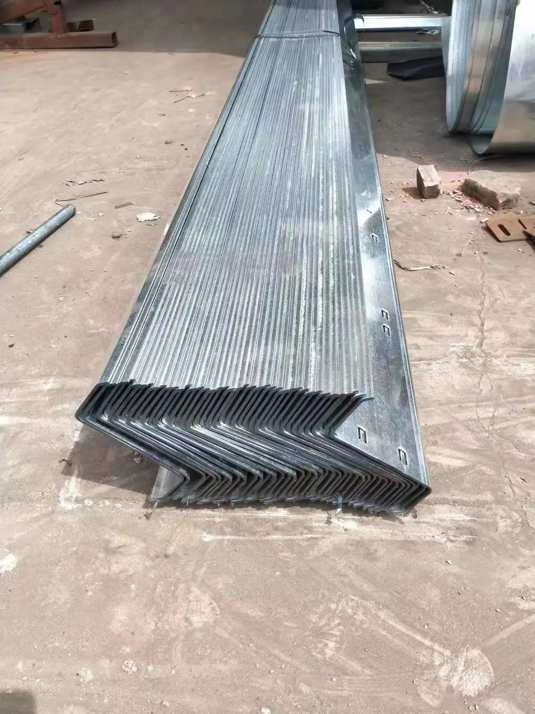 Building Material Galvanised Lip Channels Jis Ss400 Channel Iron Prices Astm A36 Carbon Steel U Shape