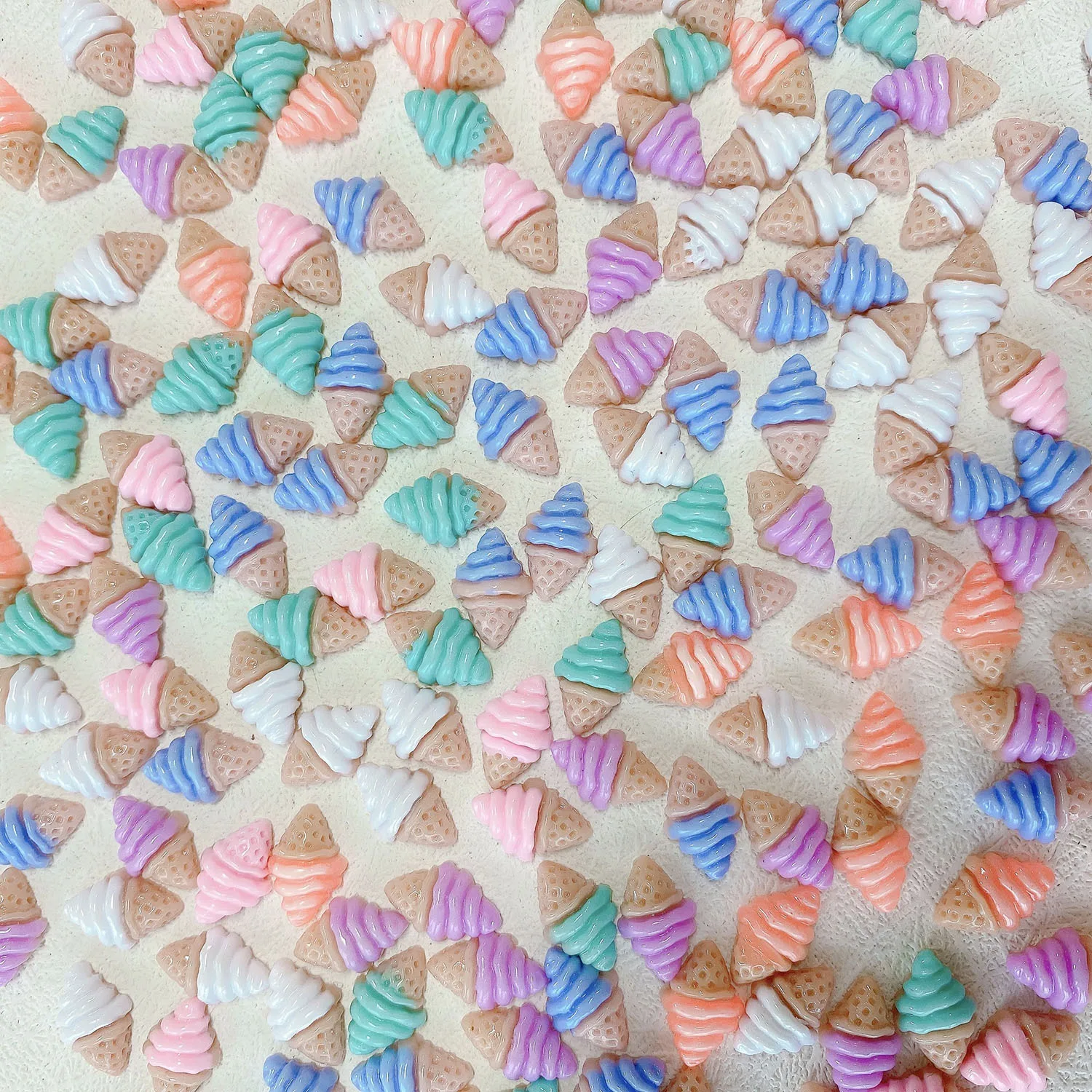 Wholesale 30PCS/Bag Mini Colorful luminous Ice Cream Resin Hair Clip Accessories Cute Nail Jewelry Accessories Nail Charms