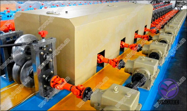 Automatic 55 mm PU roller shutter door roll forming machine with long service life