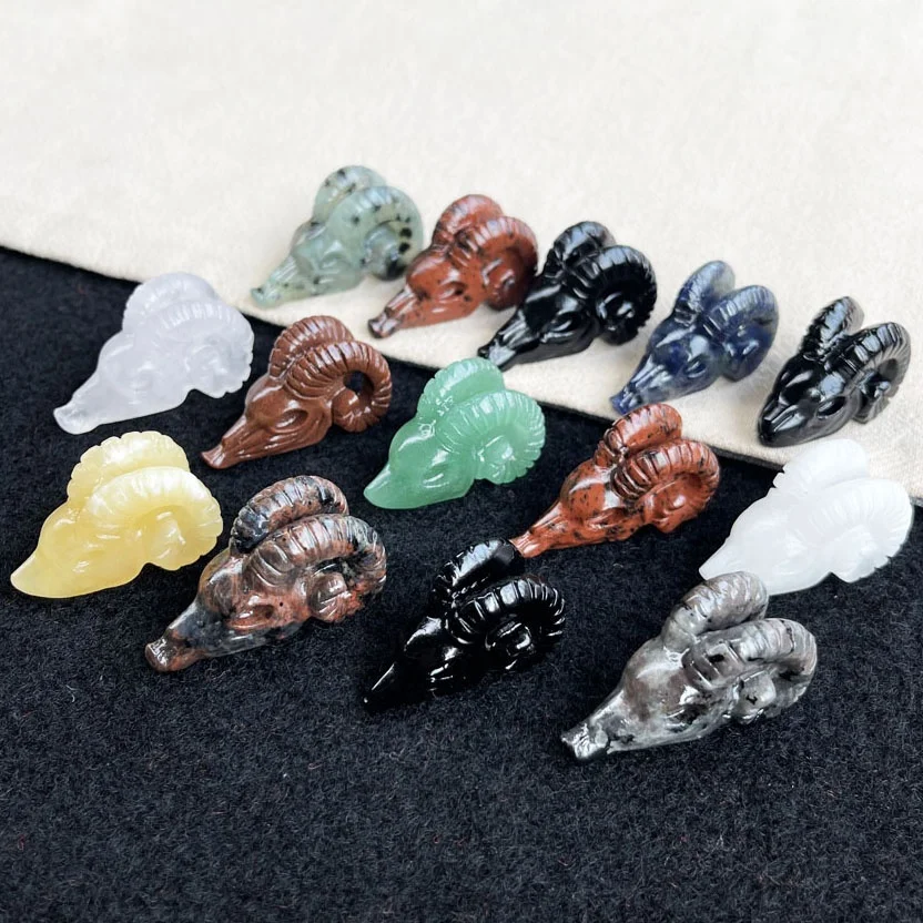 Customized Semi-precious Stone Crafts Unique Shape Quartz Skulls 3CM Crystal Sheep Horn Skulls