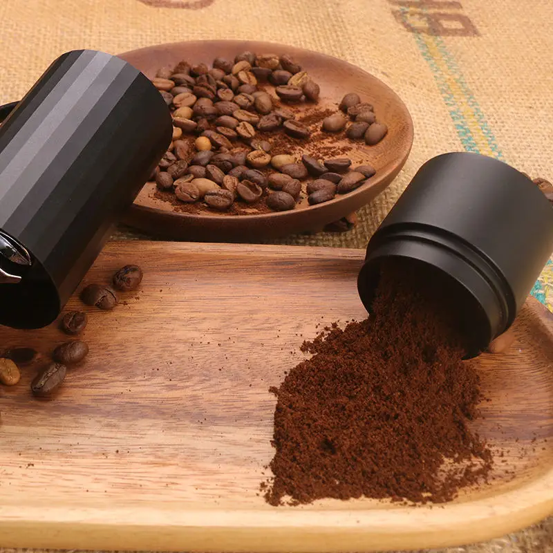 Long handle 20g mini manual coffee grinder Hand holding adjustable grinding Settings Coffee grinder
