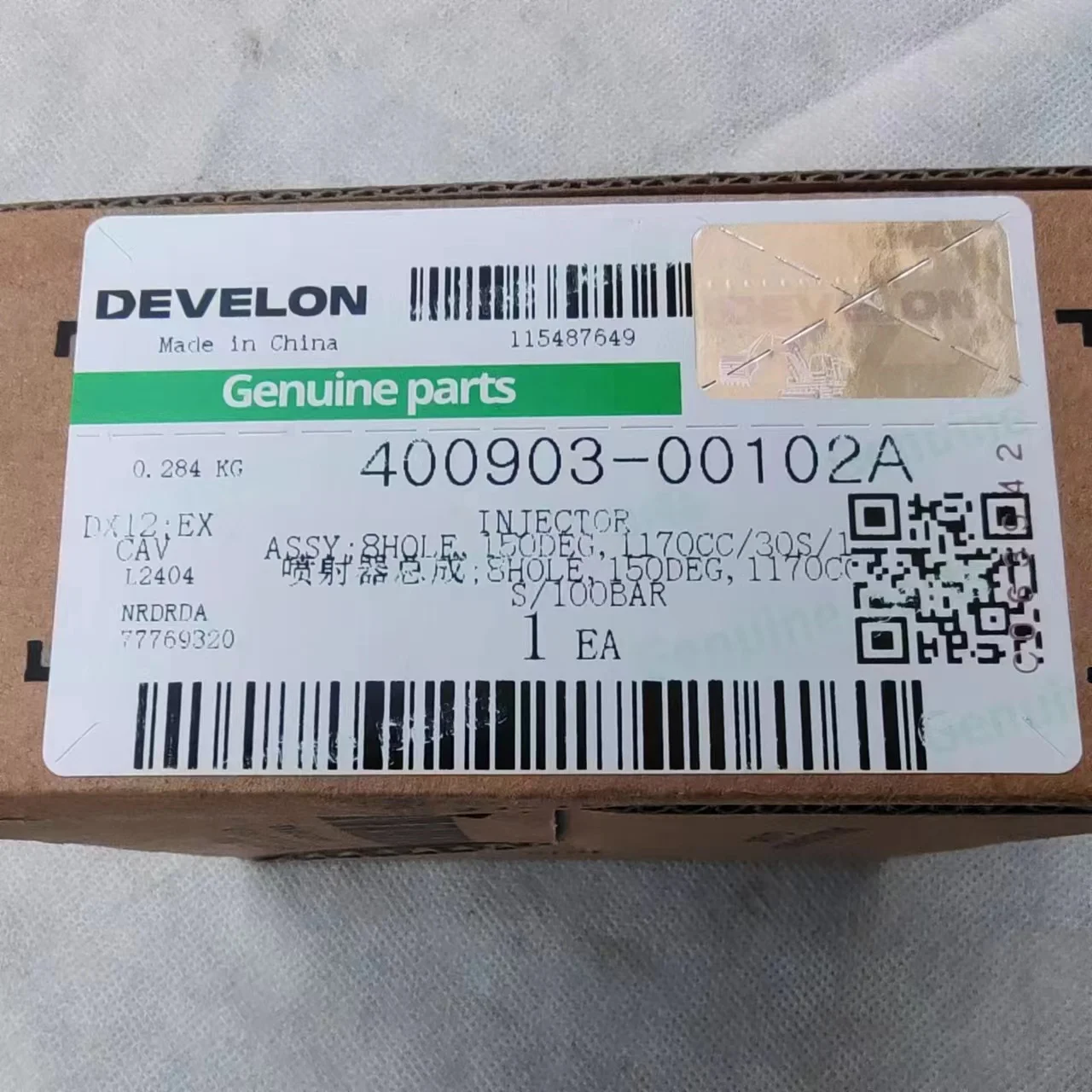 Excavator Injector Assy 400903-00102A DoosanDevelon Bosch Common Rail Injector Engine Fuel Injector KBEL-P113 For DX12 Engine