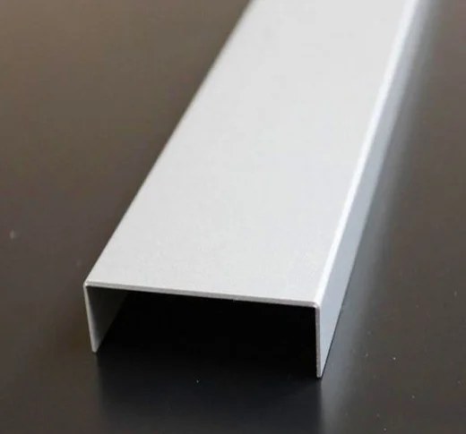 ASTM GB JIS Q345B стальной канал для строительства Q690C Q690D U луч из нержавеющей