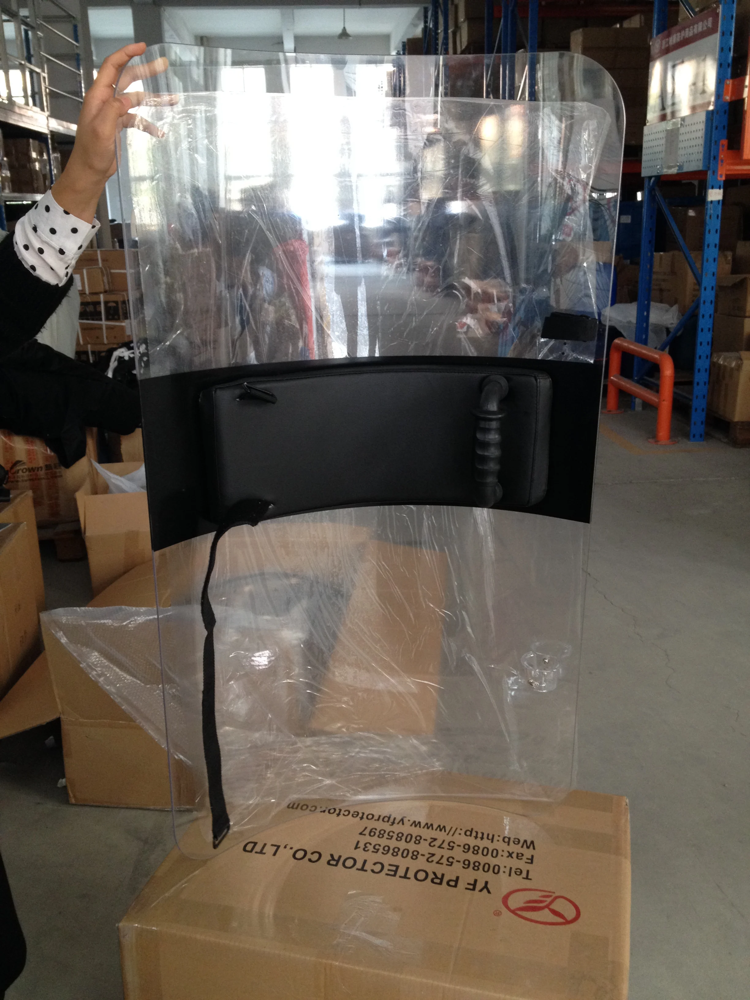 Защитный резиновый Прозрачный поликарбонатный щит, оборудование для борьбы с беспорядками