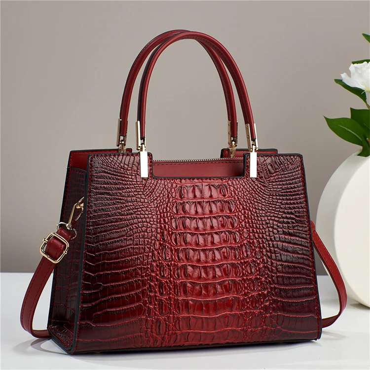 2024 new style bulk buy logo fashion female famous brand red tote big quilted handbags