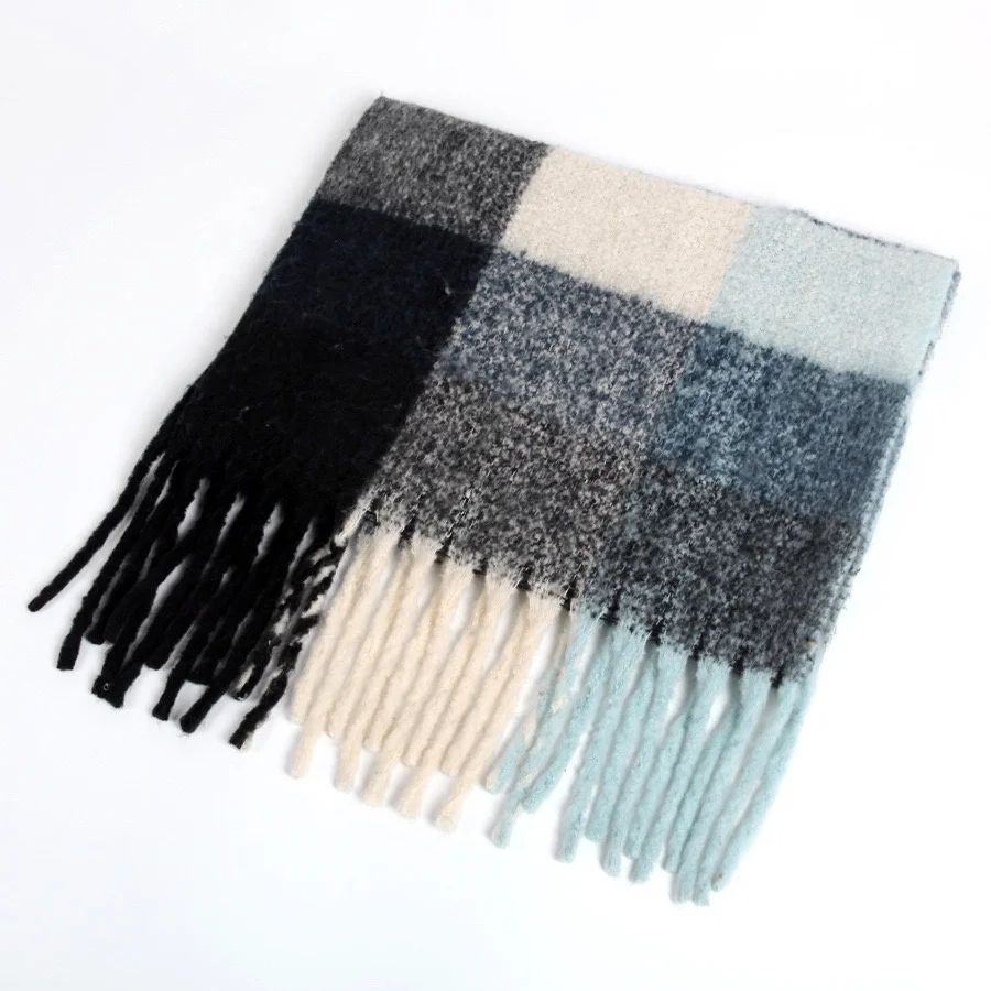 
KENSHELLEY Wholesale Thick Plaid Winter Scarf Women Stylish Pashmina Shawls Classic Check Pattern Cashmere Scarf With Tassel 