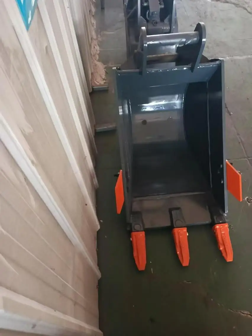 Construction and Farm Rock Tilt and Sieve Bucket Crusher Bucket Type