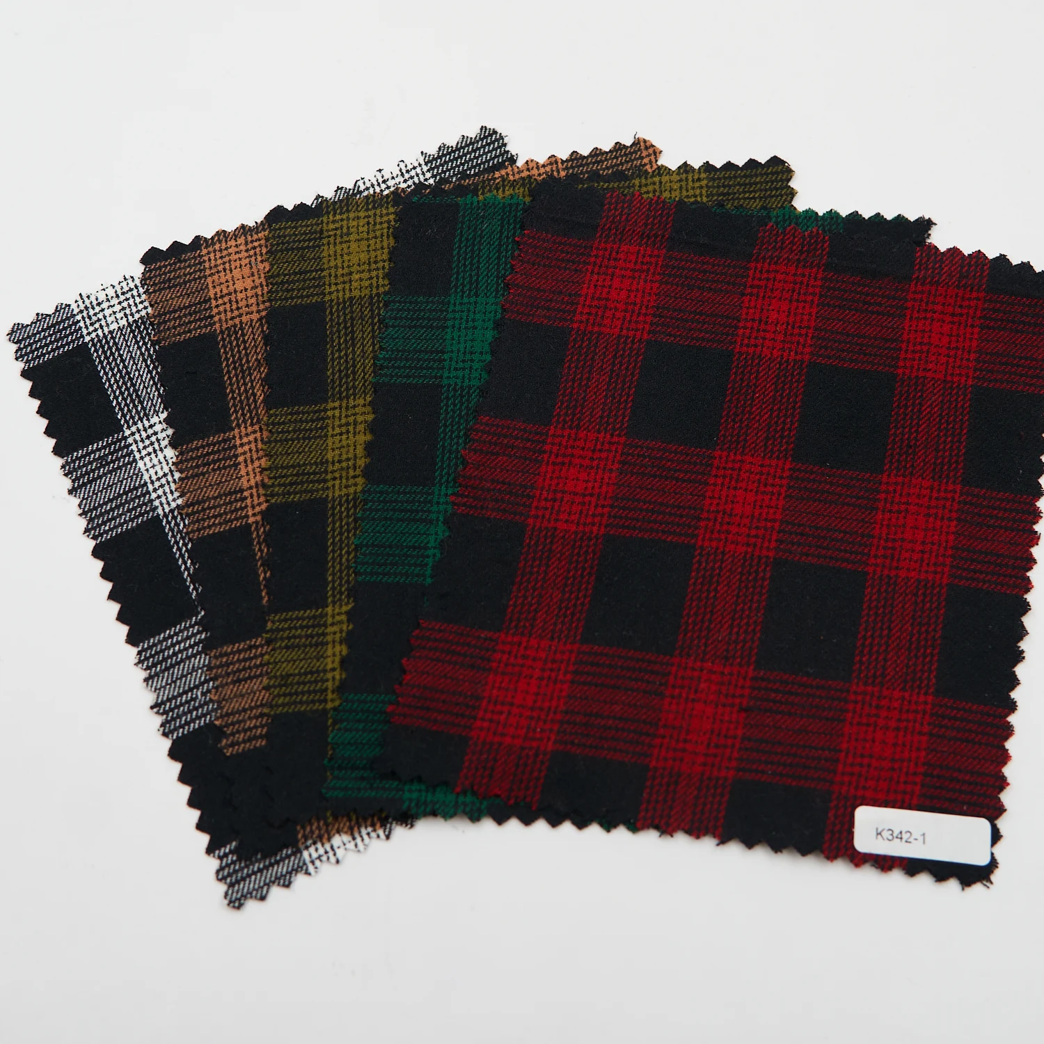 China textile low moq 32s*32s 100% cotton yarn-dyed black white plaid woven fabric for shirts