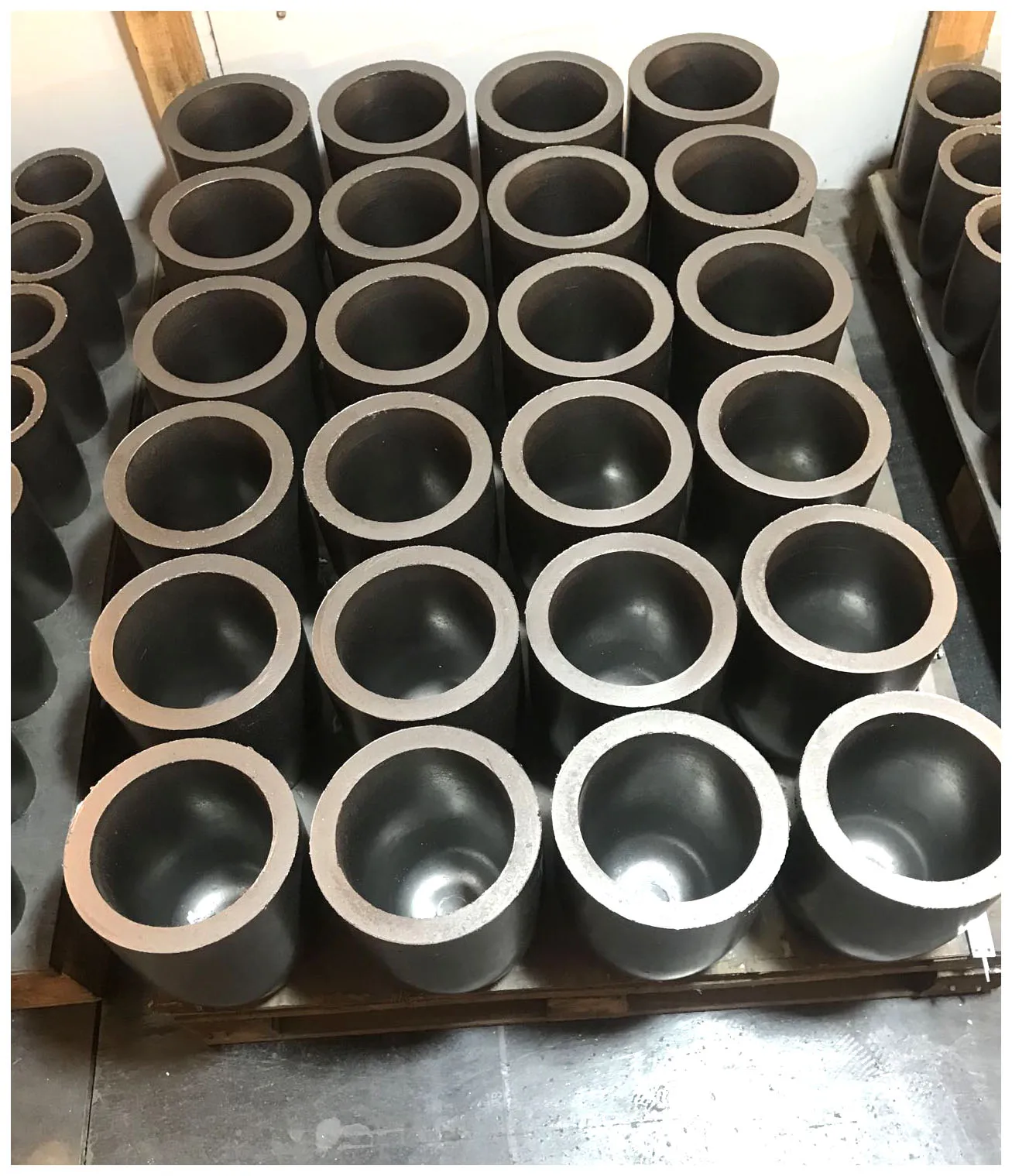 Melting copper brass iron steel aluminum graphite clay sic crucible apply into induction/gas/fire/electric furnace