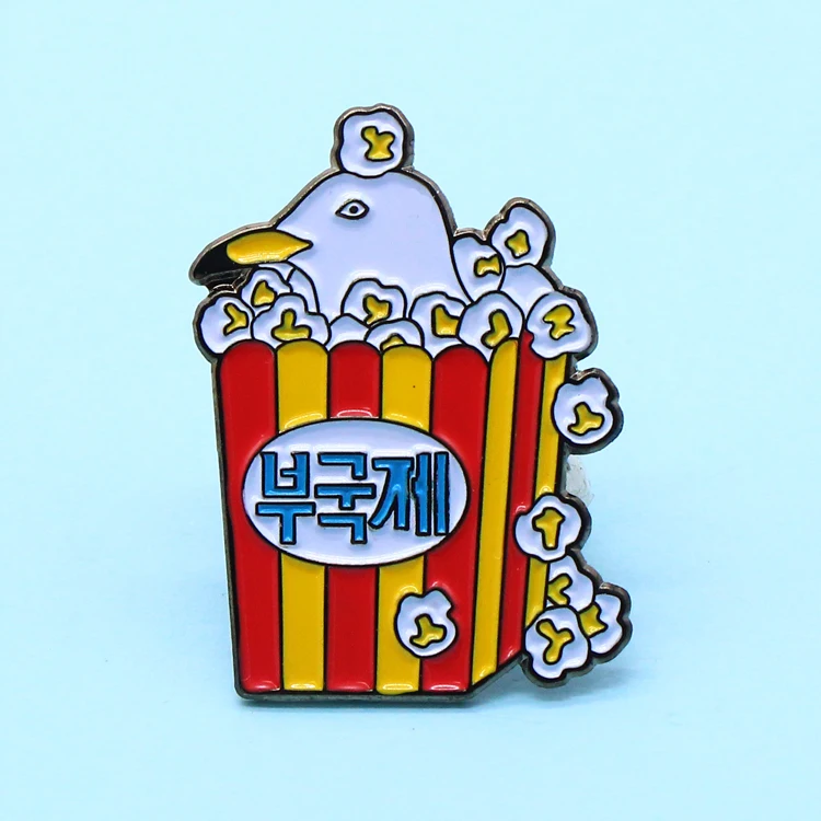 Customized Souvenirs Enamel Pin Manufacture Lapel Flower Pin Custom Pin Badge