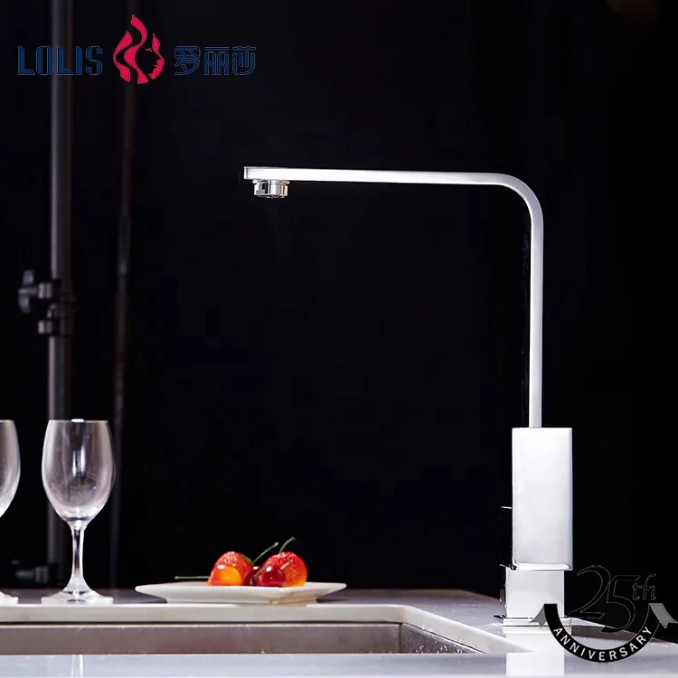B0002-C-C Business fashion design single lever water long spout water sink modern brass taps faucet for kitchen sink
