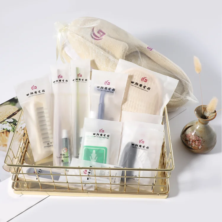 Wholesale hotel toiletry kit custom logo packaging amenity for hotel amenities set luxury bathroom toiletries hotel supplies