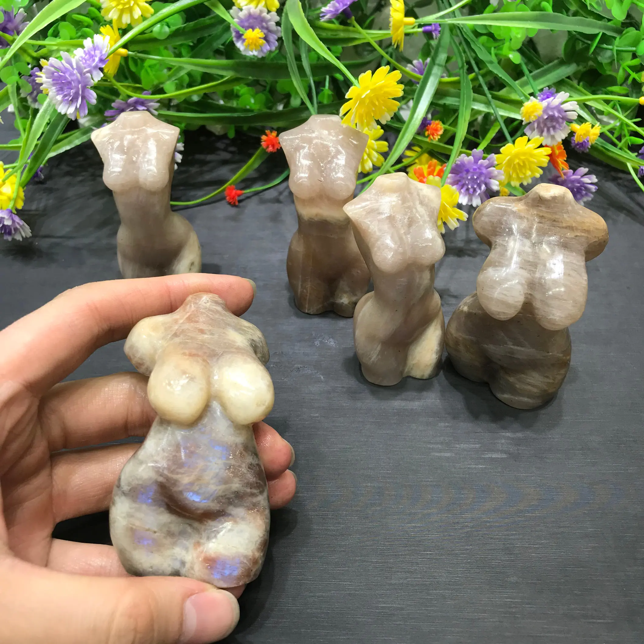 Natural Sunstone Moonstone Crystal Body Model For Home Decoration