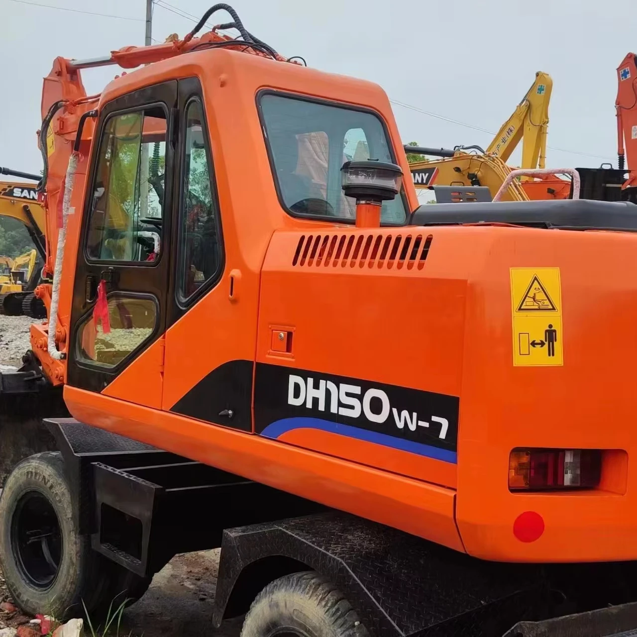 Original imported used Doosan 150W-7 wheeled excavator with high performance high quality high efficiency for sale