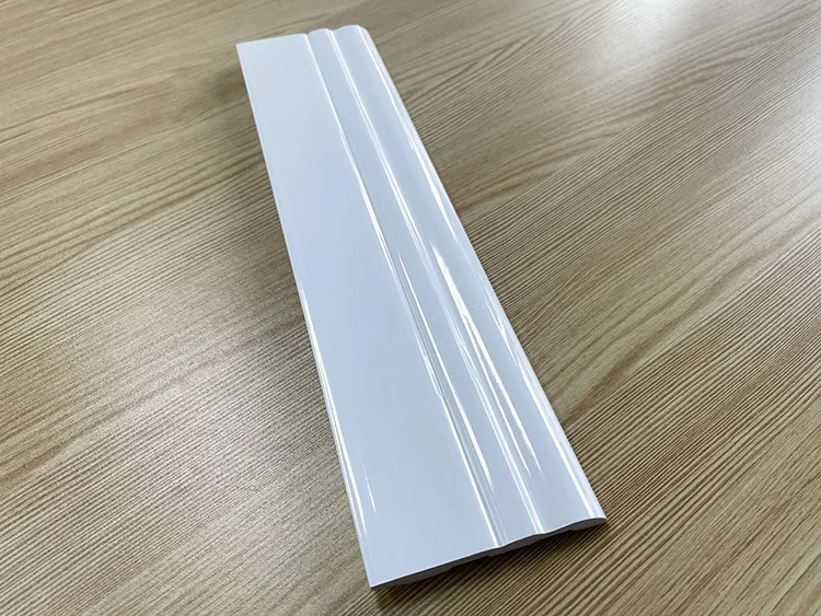 
China Factory Easy Process Skirting Board Modern Wooden Interior Baseboard 