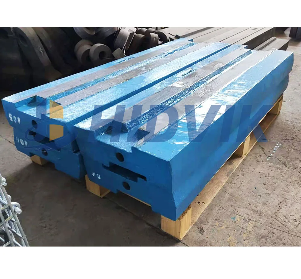 impact crusher wear parts suitabl for XH250 XH320 XH428 4242SR XH500 1412 blow bar with martensitic high chrome ceramic