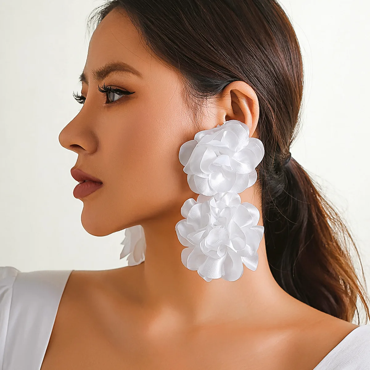 Fashion design large fabric flower earrings solid color petals Cloth flower earrings jewelry For Wedding Party