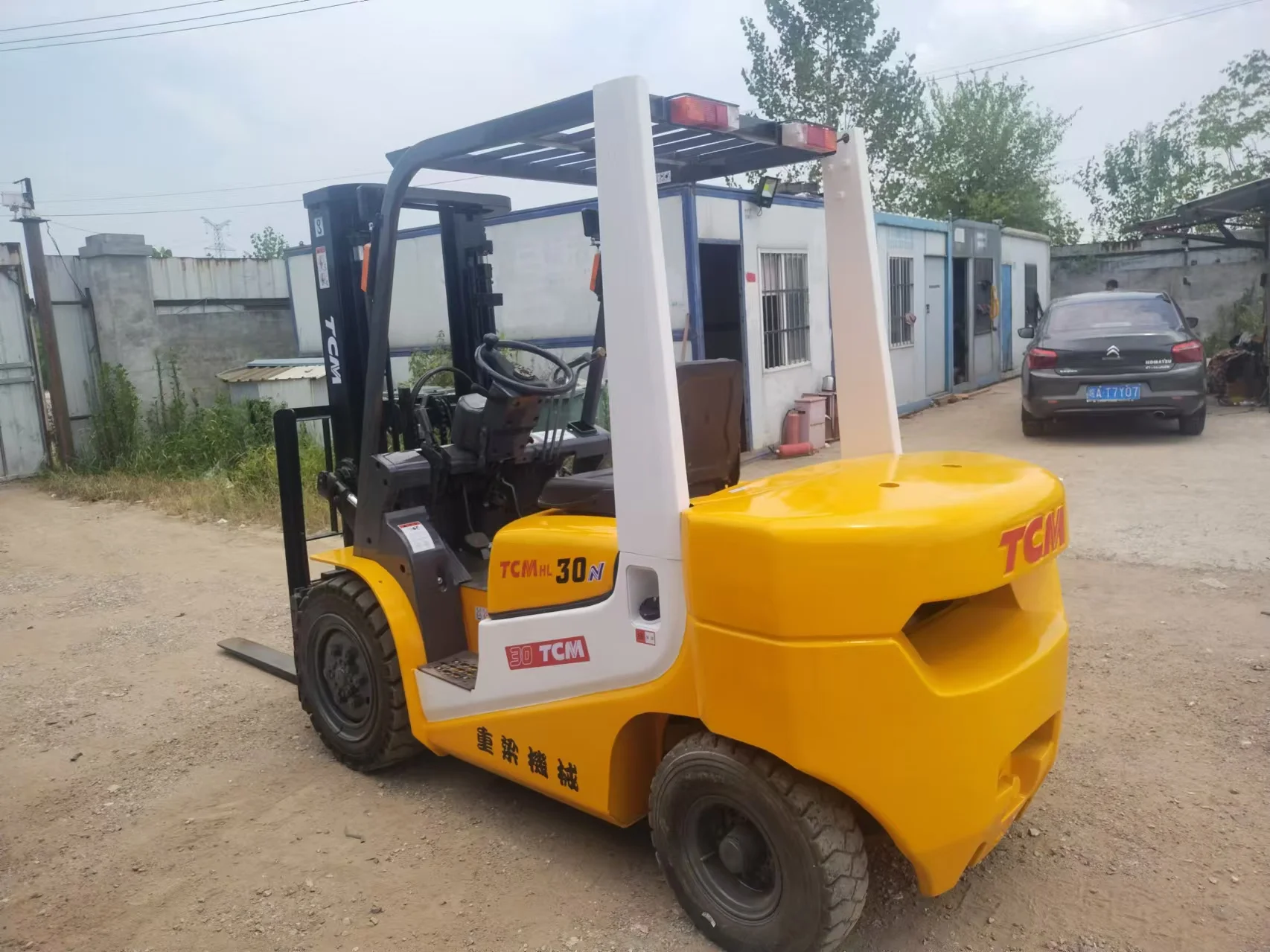 Mini TCM30 Forklift with Side Shift Used Cheap Price 2ton 2.5ton 3ton 3.5ton 5ton Diesel Engine Core Components Motor Gear