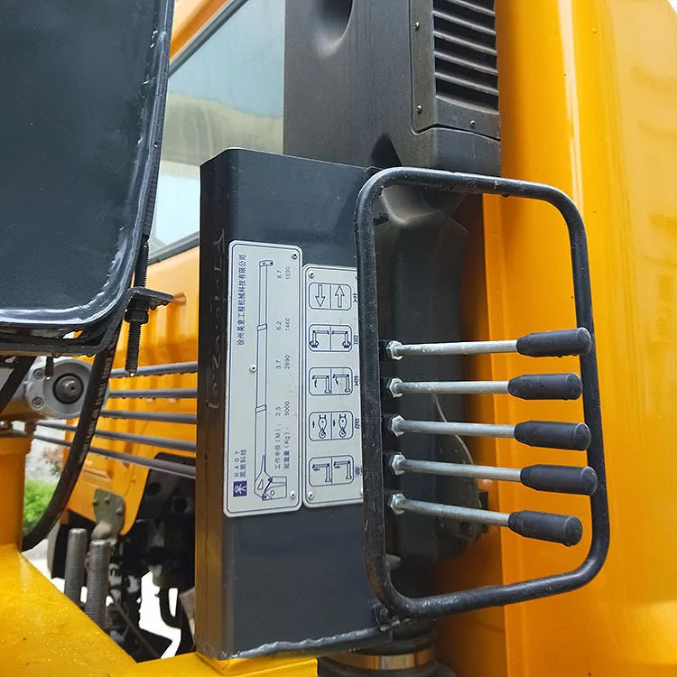 Hot sale Crane Man Basket Hydraulic Telescopic Boom 5 ton Truck Mounted crane for truck whit crane workshop