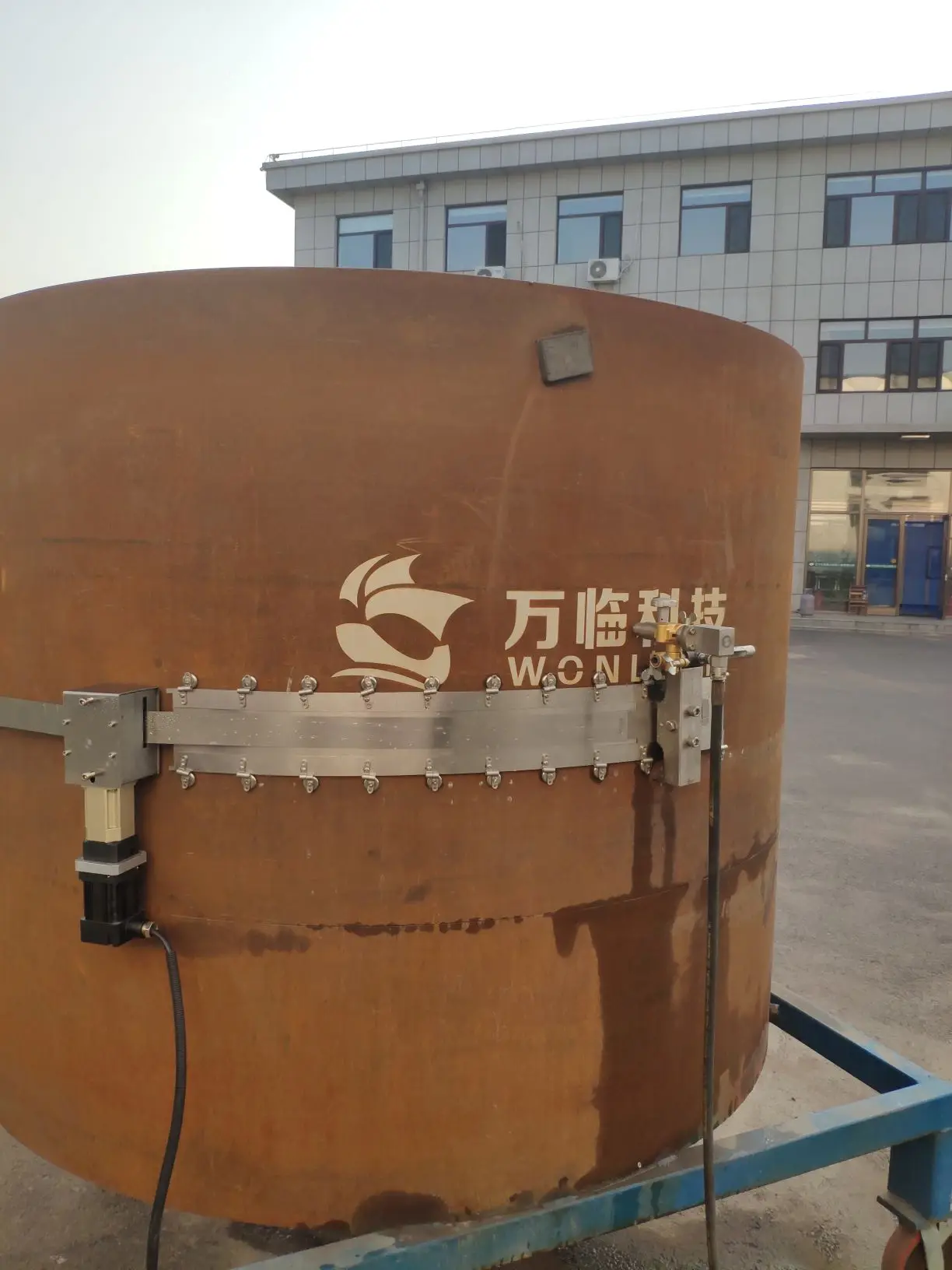 Professional Factory Supply flammable and explosive goods pipelie and oil tank portable waterjet cutting machine