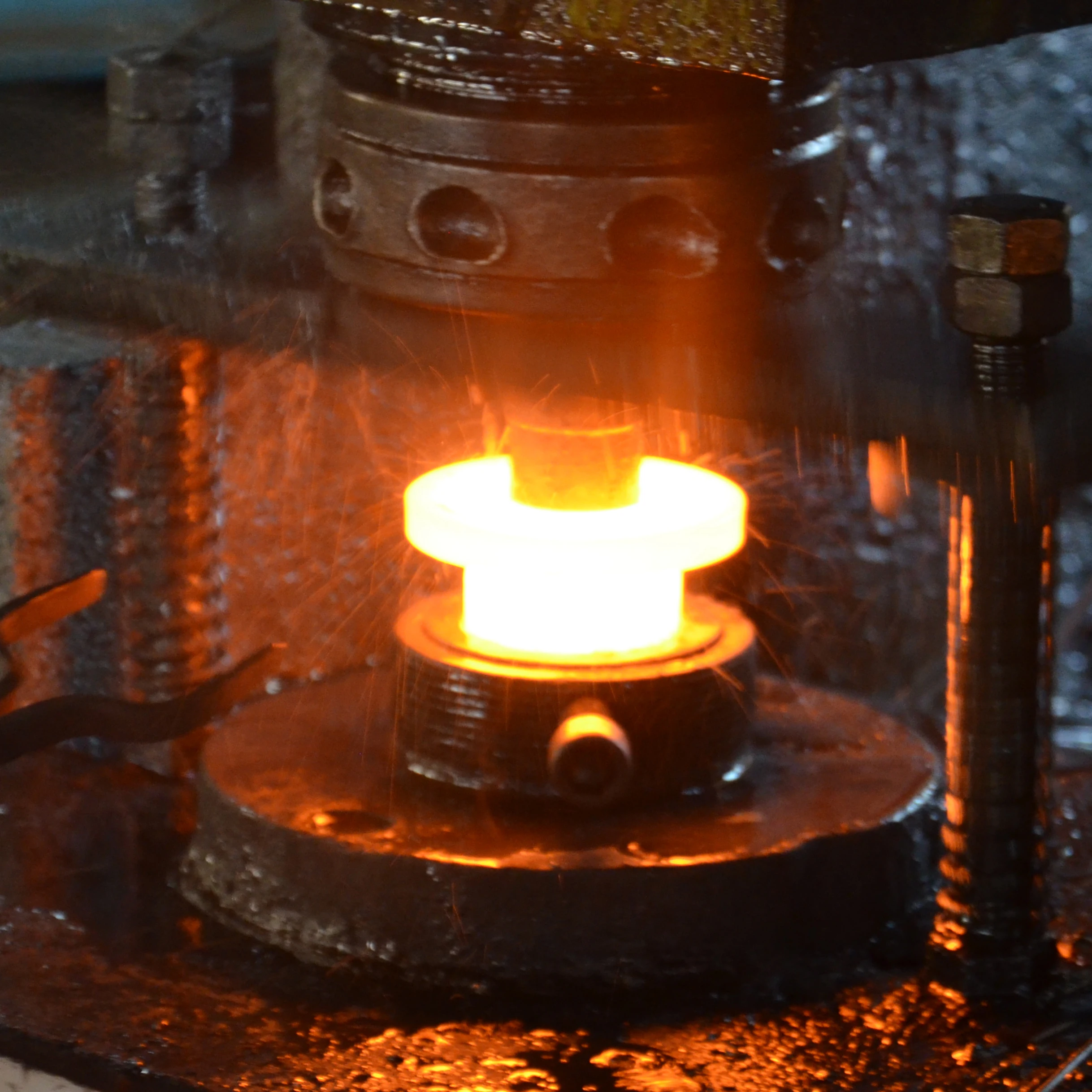 Custom Forging Parts Services Aluminum Brass Hot Forging Press Stainless Steel Metal Forging Parts