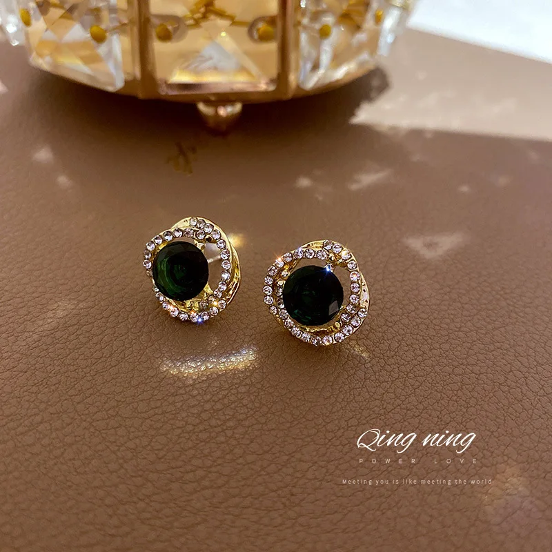 Jewelry 925 silver needle South Korea East Gate fashion new diamond earrings net red temperament design sense jewelry women