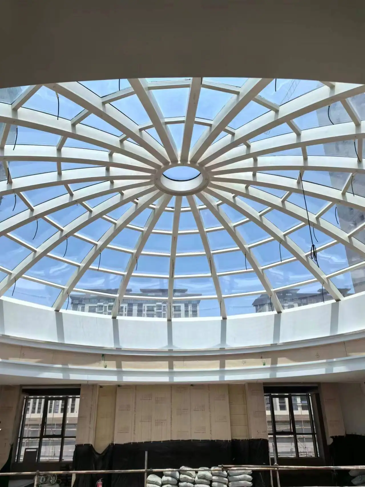6mm 10mm 12mm Laminated Safety Tempered Building Glass Colored Float Clear Outdoor Hotel Bulletproof Industrial Decorative