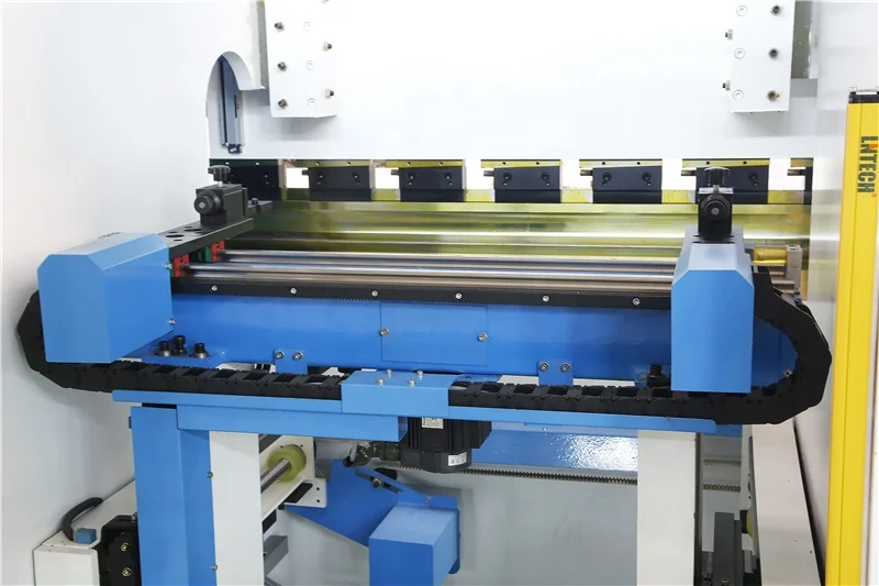  Гидравлический листогибочный станок cnc 63ton