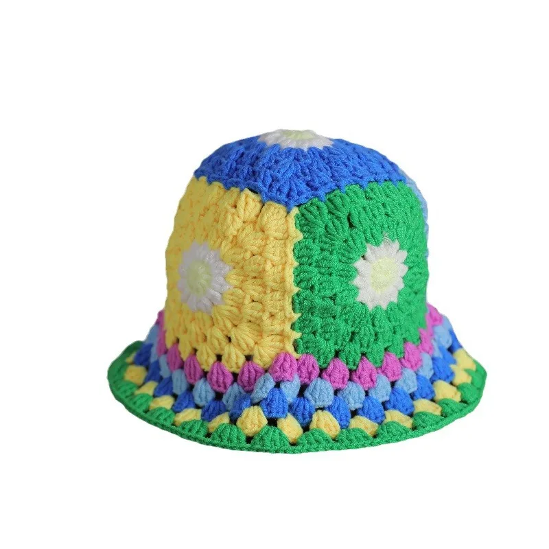 Вязаная соломенная шляпа