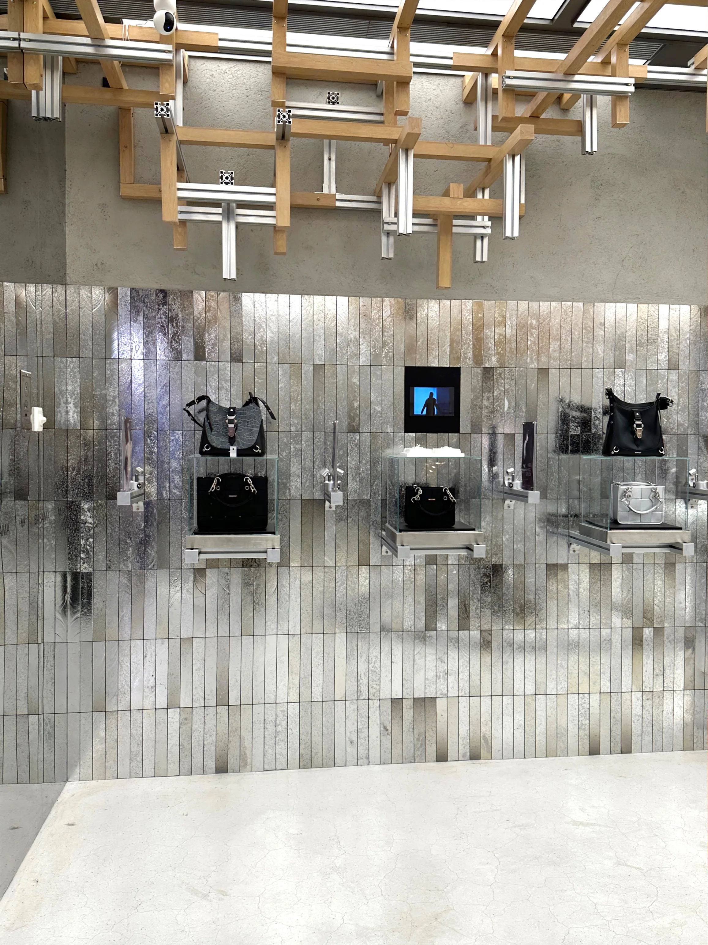 Modern Design Restaurant Hotel Electroplating Brick Stone Mosaic Tile Wall Tile