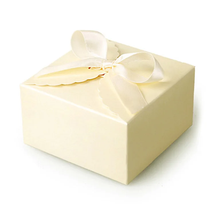 
White cardboard soap flower square box simple baking candy folding small paper box gift box 