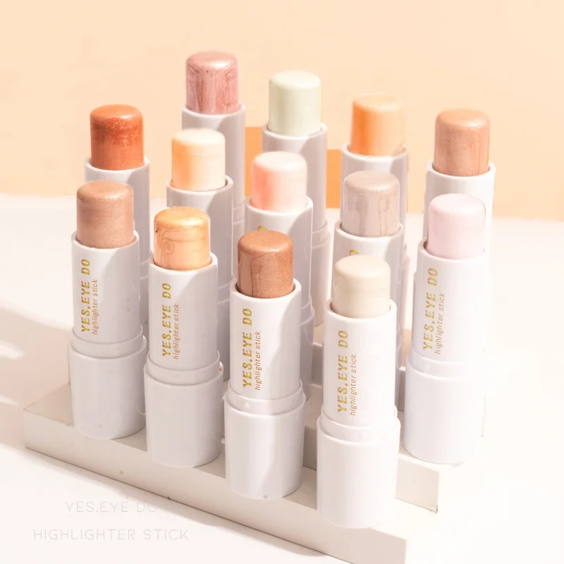 High Quality Custom Logo All-Day Wear Professional Gliding Face Illuminator Makeup  Highlighter Stick for Beginners
