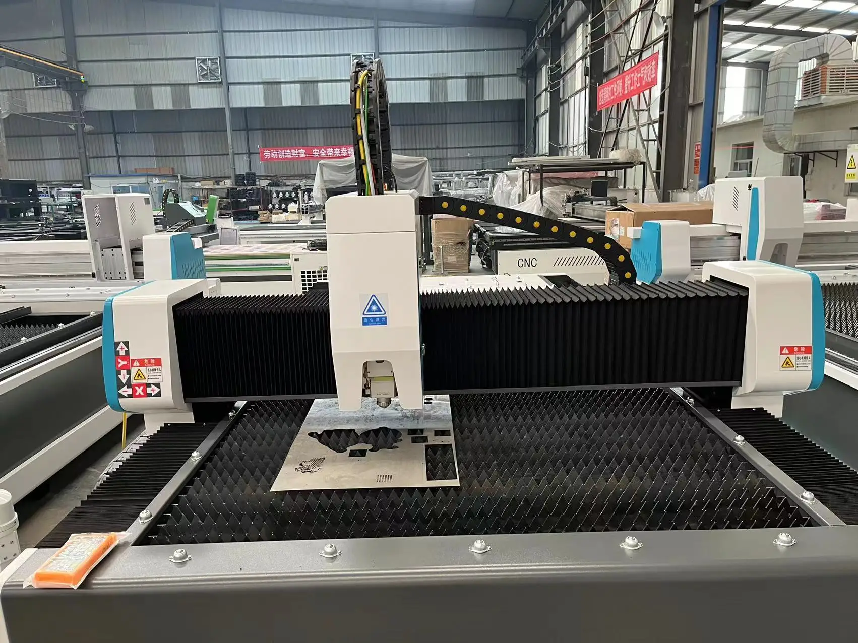 Camel CNC1500kw Fast delivery Sheet metal processing Good Quality Best Price Cutting Metal Materials laser cutting machine fiber