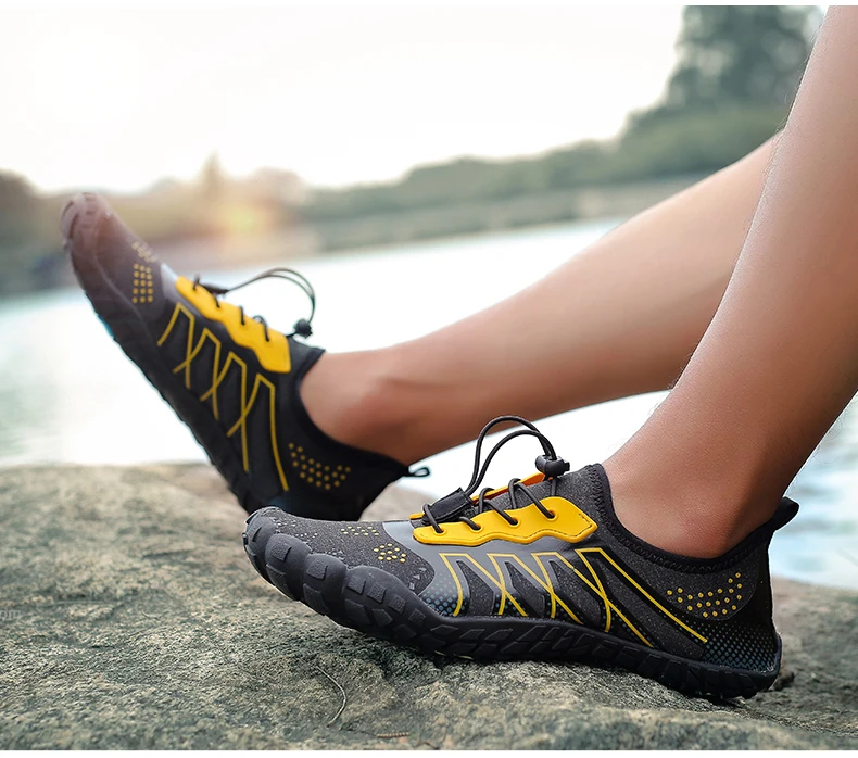 
2020 Summer beach water aqua two shoes for women and men 