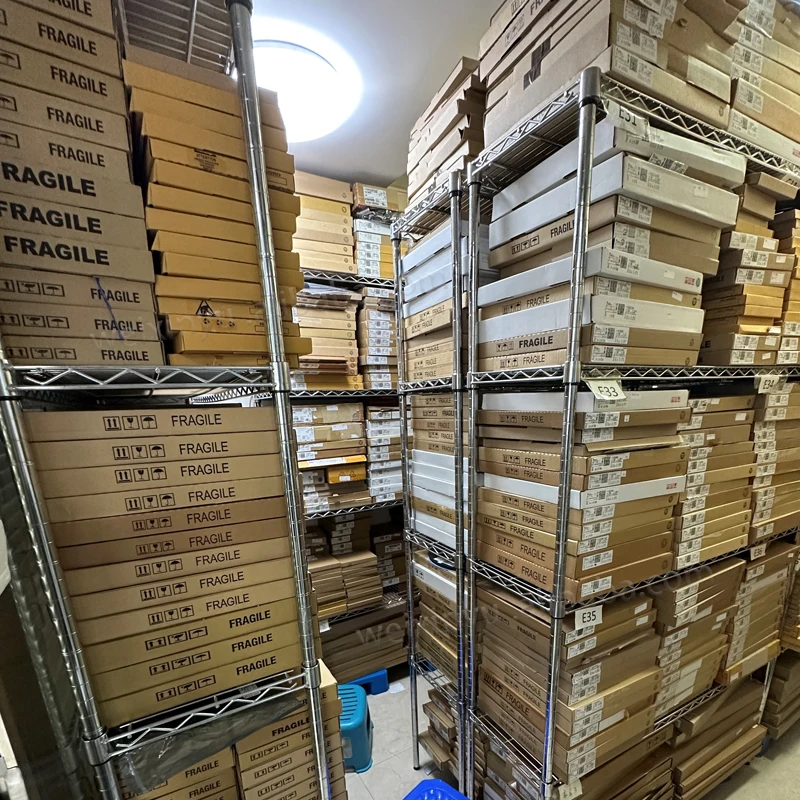 Brand New Original Electronic Components ic chip integrated circuit weixinyu BOM List Service ADUM142E0BRWZ