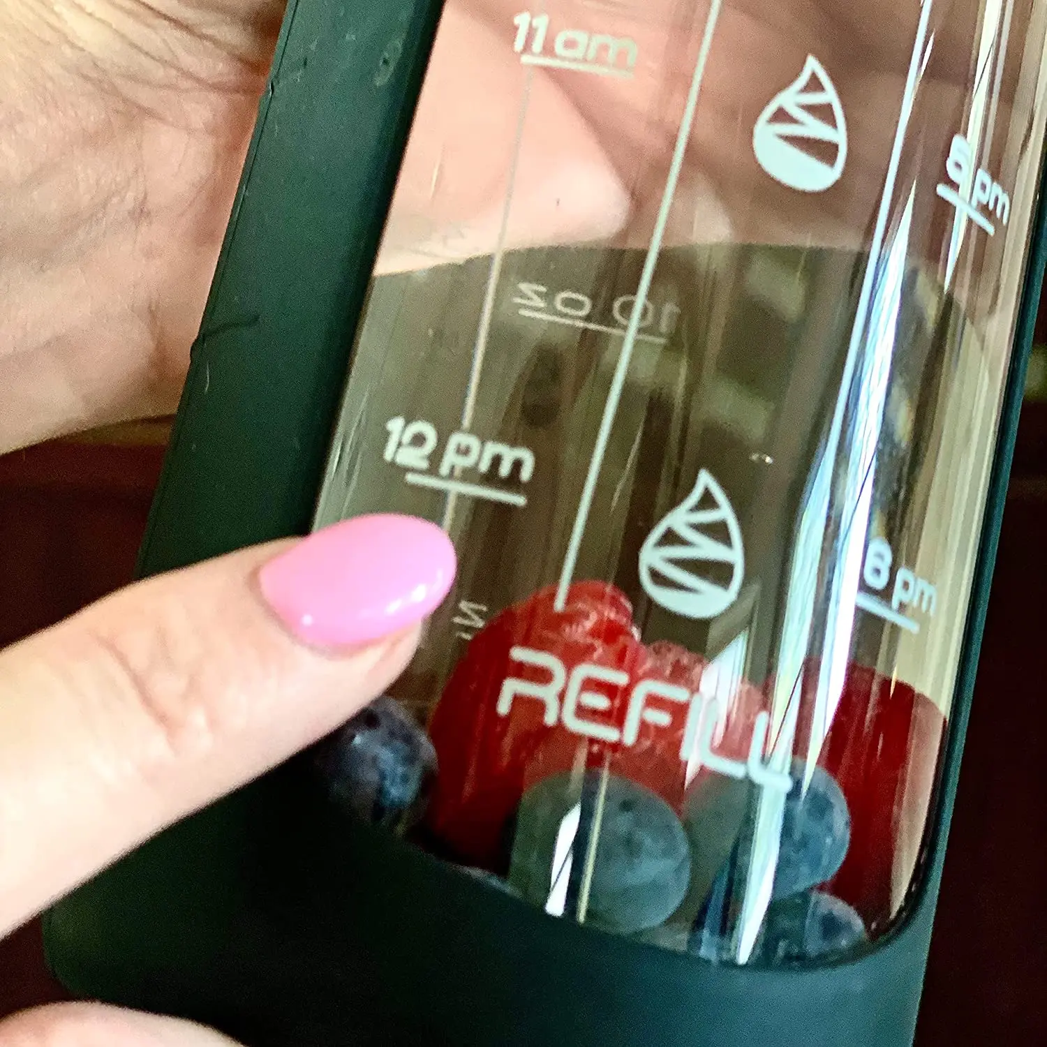 32 oz BPA Free Wide Mouth Leakproof 1 Liter Motivational Glass Water Bottle with Time Marker and Black Silicone Sleeve